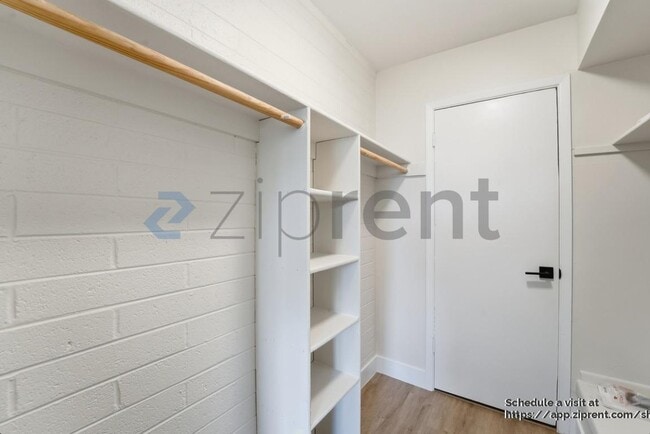 Building Photo - 4142 E Calle Redonda