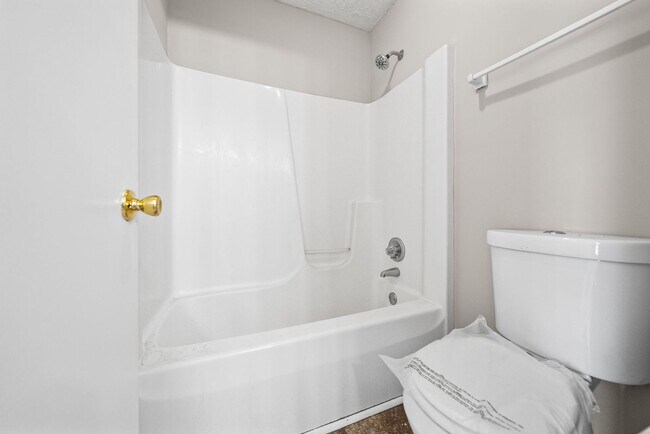 Building Photo - 280 Timber Ct Dr