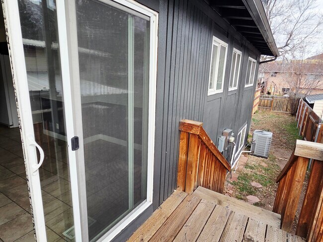 Building Photo - 1968 E 5850 S