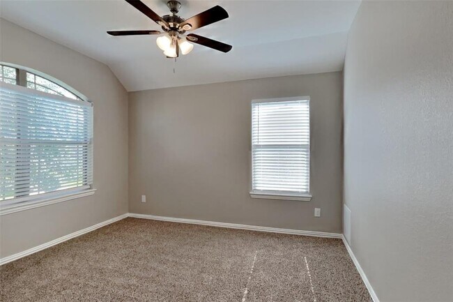 Building Photo - 21510 Duke Alexander Dr