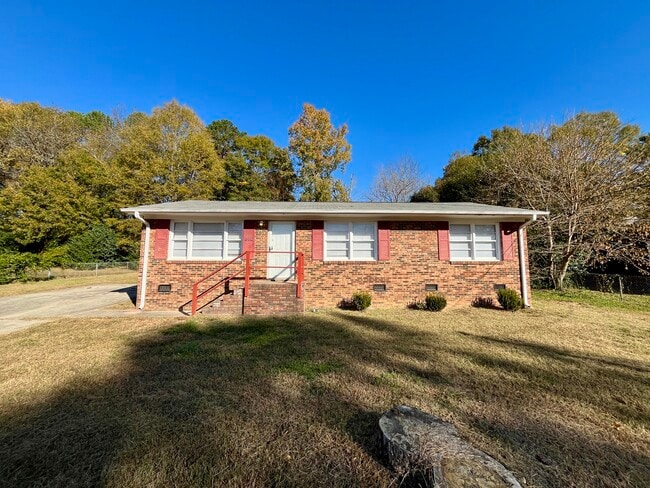 Building Photo - 510 Martha Ave