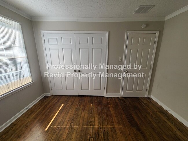 Building Photo - 1419 Depass Rd