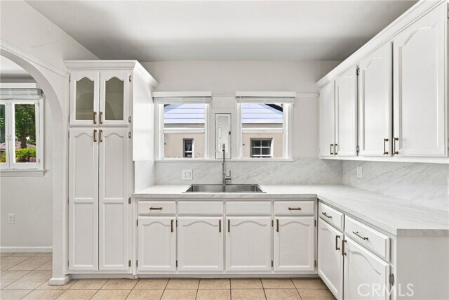 Building Photo - 5915 Morrill Ave