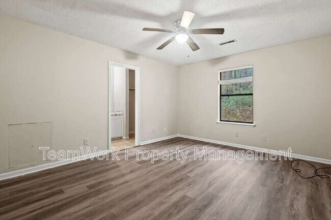 Building Photo - 121 Canvasback Dr