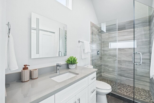 Building Photo - 1218 Eleanor St