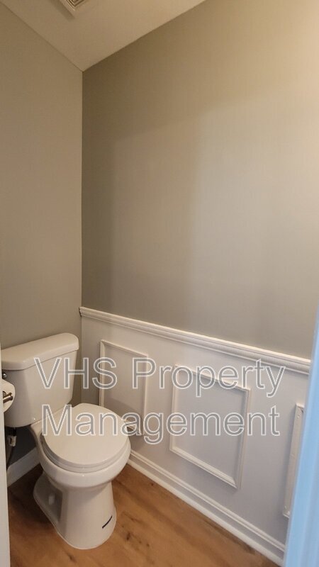 Building Photo - 553 Highland Towne Ln