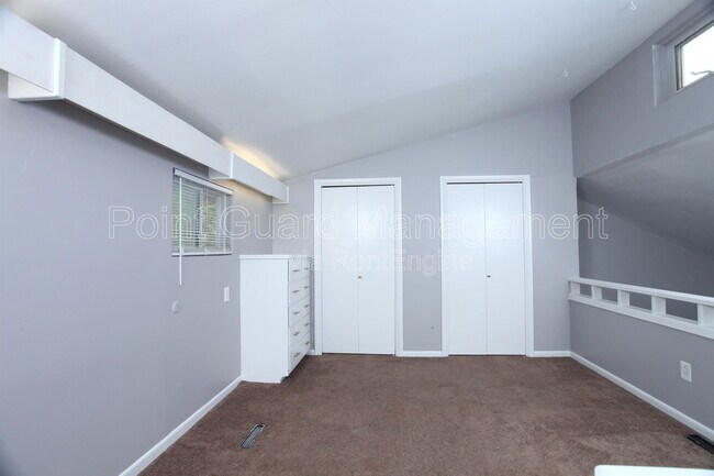 Building Photo - 1710 N Harvard Ave