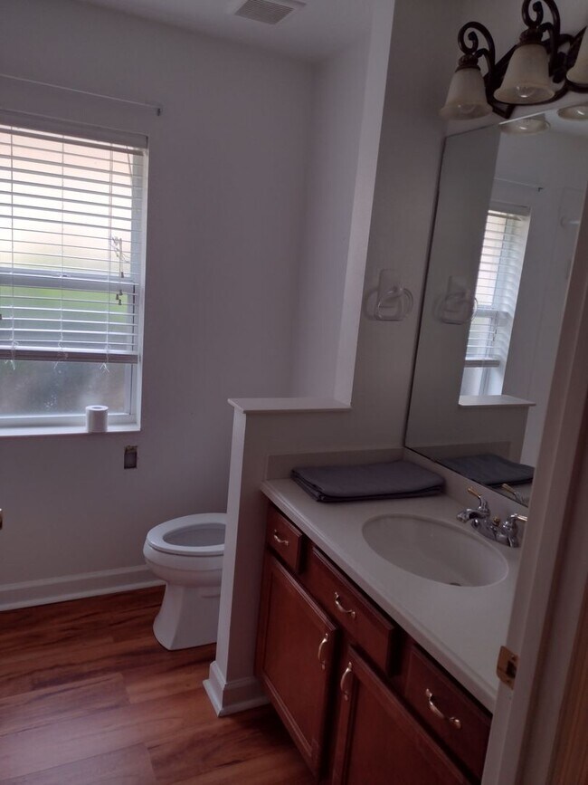 Building Photo - Waterfront Home in Lakes of Mt. Dora