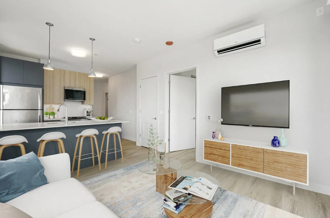 Building Photo - 300 N Ashland Ave