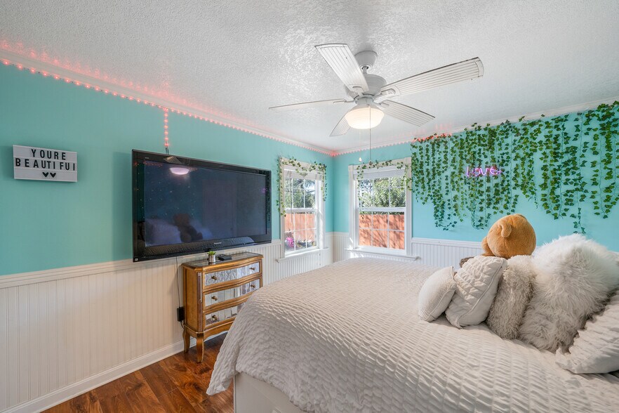 Building Photo - 1042 Madison Ave