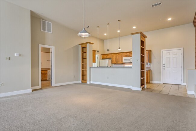 Building Photo - 2309 Harborside Dr