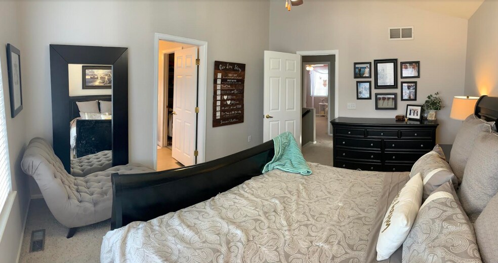 Building Photo - 4079 S. Shawnee St.