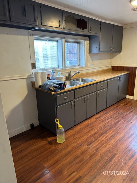 Primary Photo - 12045 New Buffalo Rd