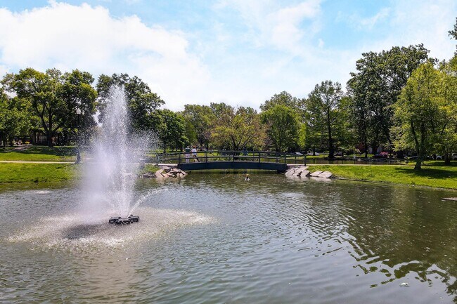 Building Photo - 828 City Park Ave