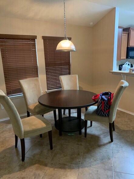 Dining room - 4606 Lookout Mountain Ln