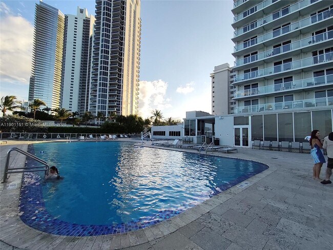 Building Photo - 19201 Collins Ave