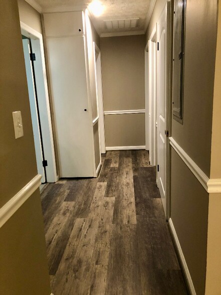 Building Photo - 4614 Old Cusseta Rd