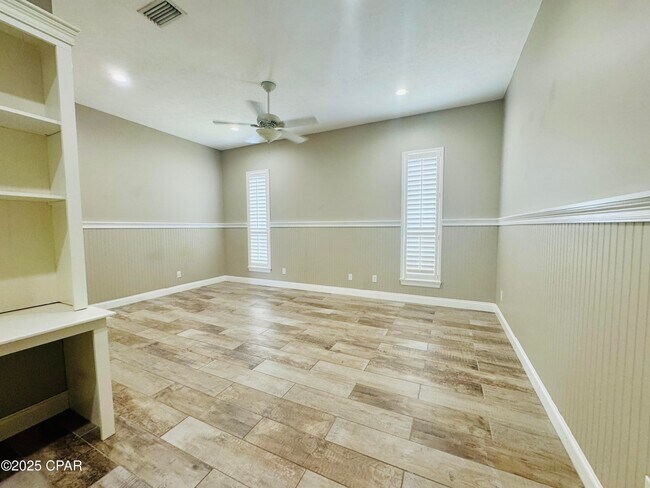 Building Photo - 100 Palm Bay Blvd