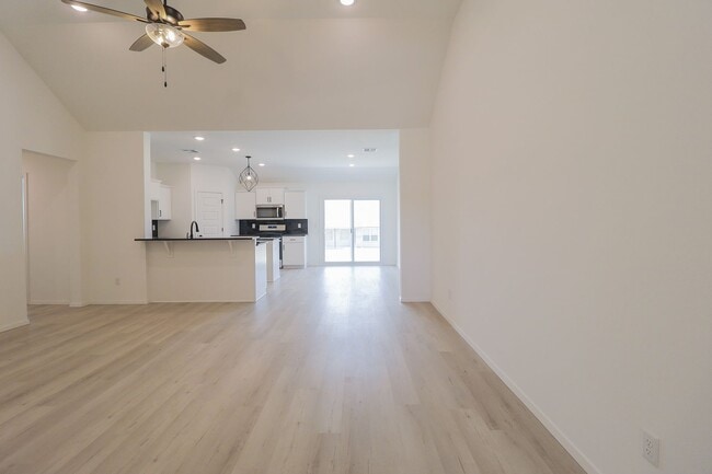 Building Photo - 4 Bed 3 Bath New Construction Simmons Home at Pine Valley Ranch