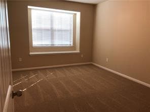 Building Photo - 2880 Donnell Dr