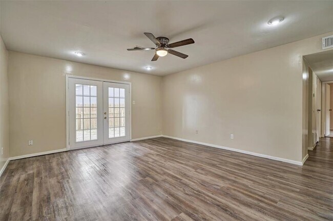 Building Photo - 45 Blue Fox Rd