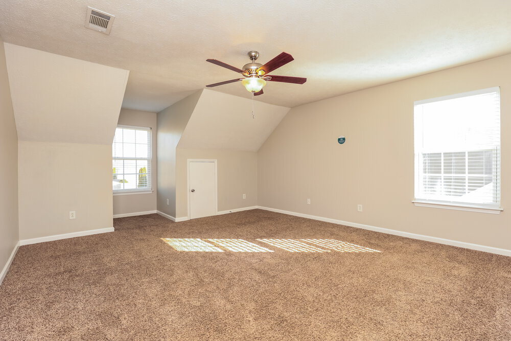 Building Photo - 2209 Dewey Dr