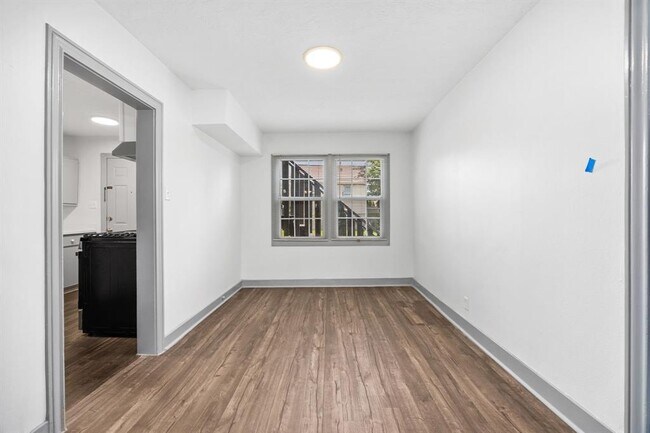 Building Photo - 1501 Godwin St