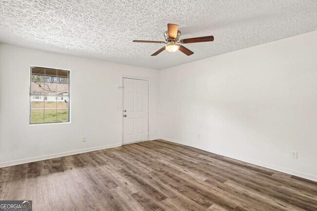 Building Photo - 165 Plum Orchard Rd