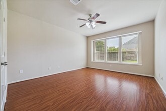 Building Photo - 5430 Linden Rose Ln