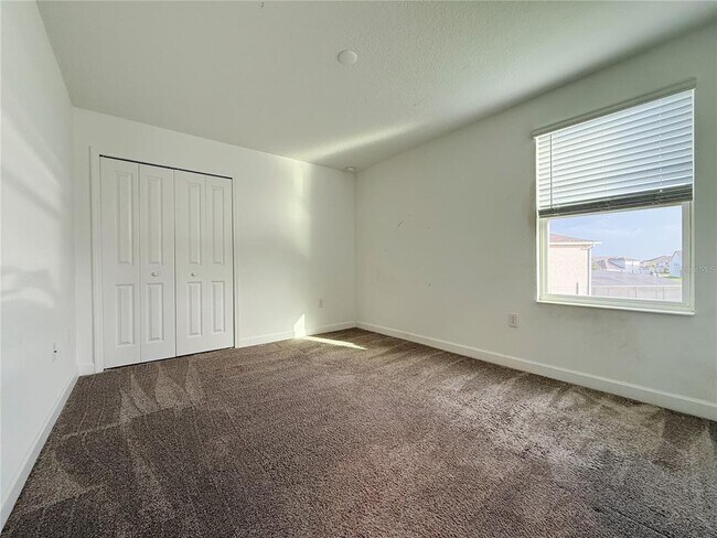 Building Photo - 5001 Center Ct