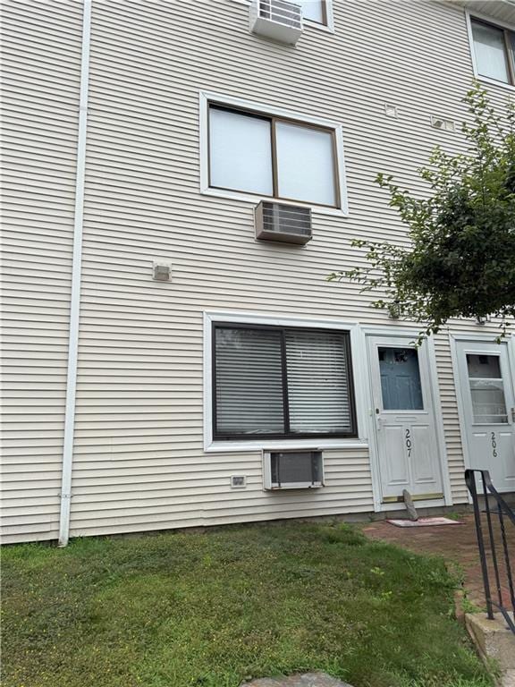 Building Photo - 66 Girard Ave