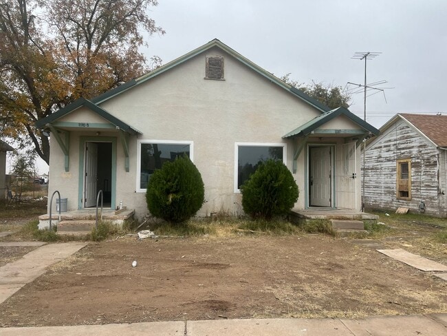 Primary Photo - 1110 W Grand Ave