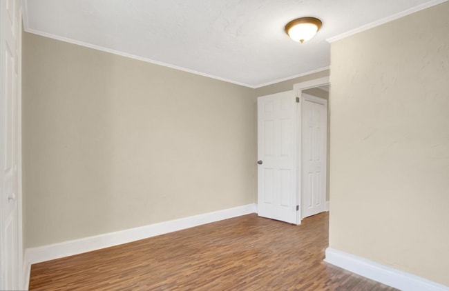 Building Photo - Coming Soon! Charming 4 Bedroom Home in York City!