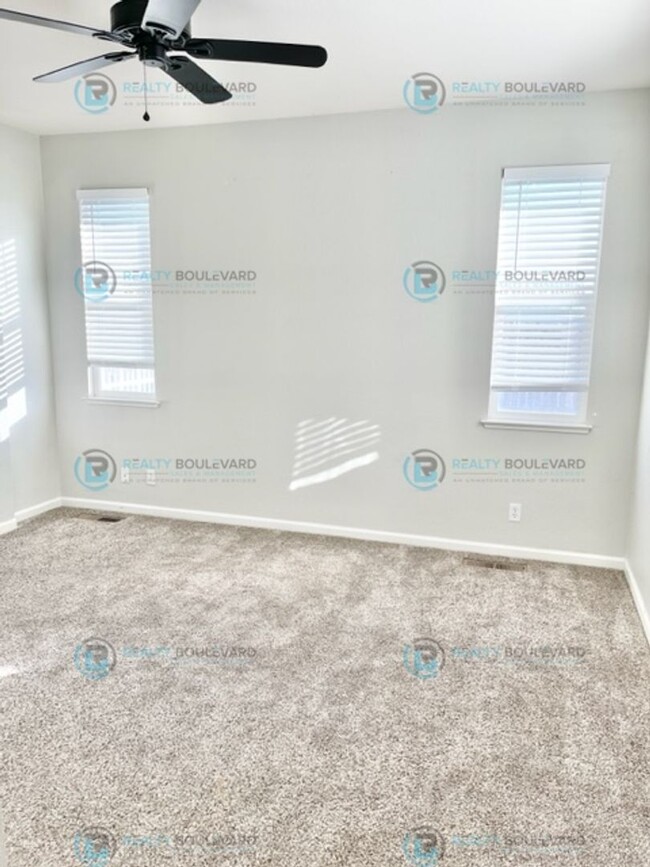Building Photo - Charming 3-Bedroom Home in Sky Vista Villa...