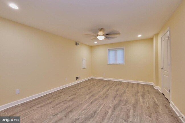 Building Photo - 1159 Mill Garden Ct