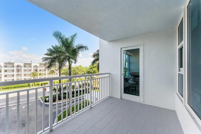 Building Photo - 1620 S Ocean Blvd