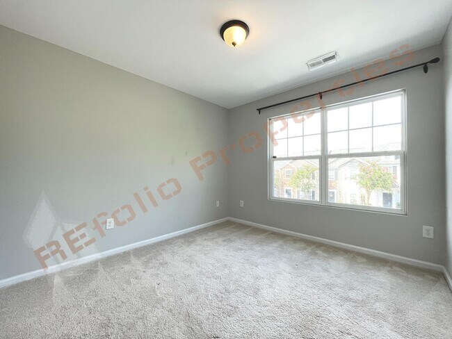 Building Photo - 1304 Cozart St