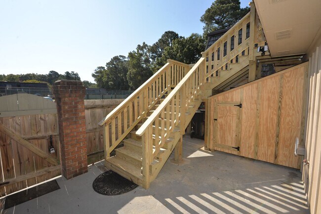 Building Photo - 1150 Ocean Pebbles Way