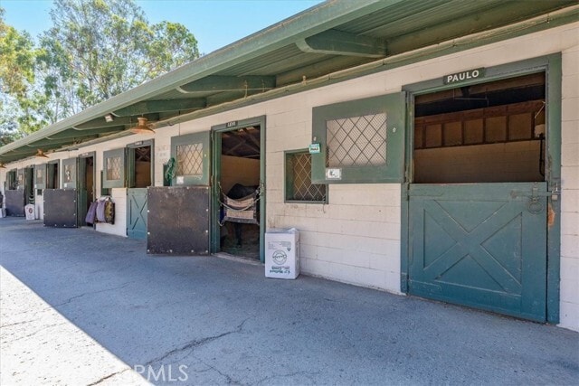 Building Photo - 2014 Via Mariposa W