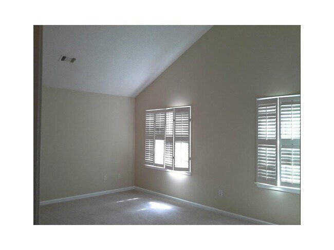 Building Photo - 2595 Binghampton Ln