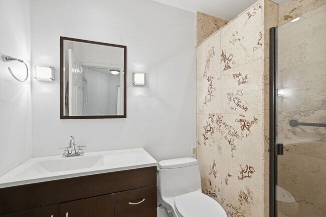 Building Photo - Charming 2-Bedroom Casita