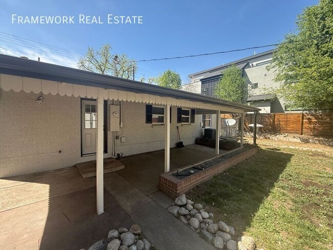 Building Photo - 2120 Irving St