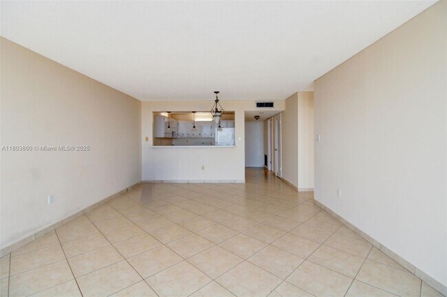 Building Photo - 18011 Biscayne Blvd