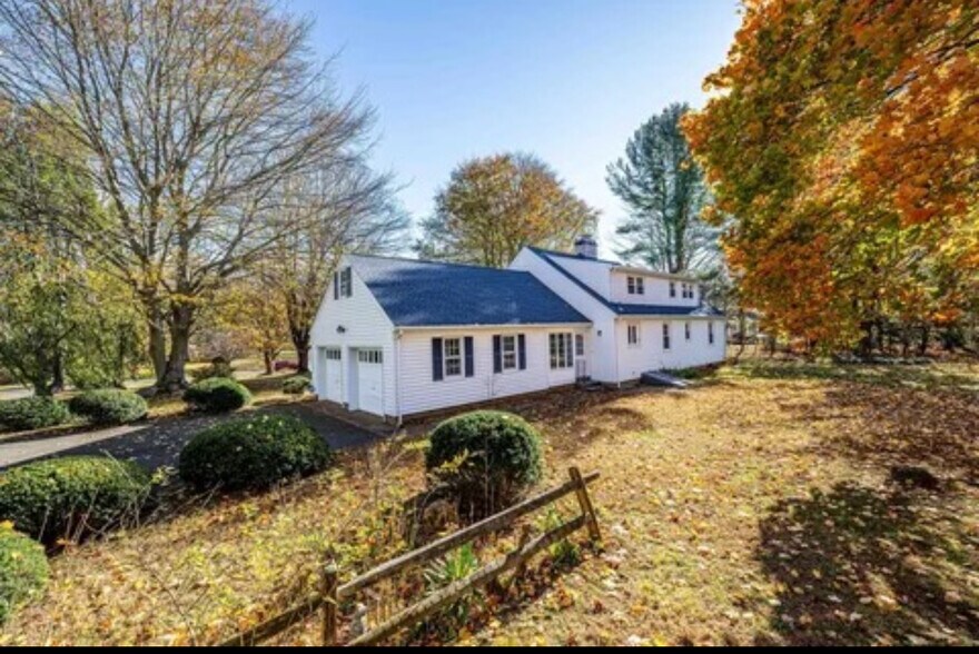 Building Photo - 59 Applewood Rd