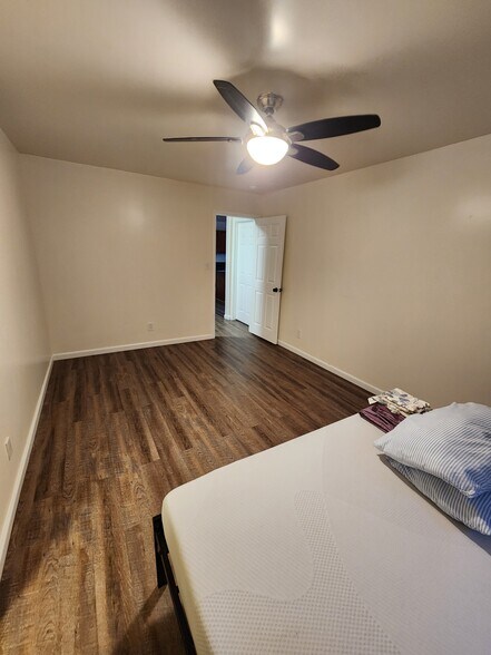 Building Photo - 306 Ekoa Pl