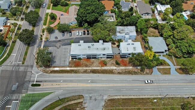 Building Photo - 4407 6th St S