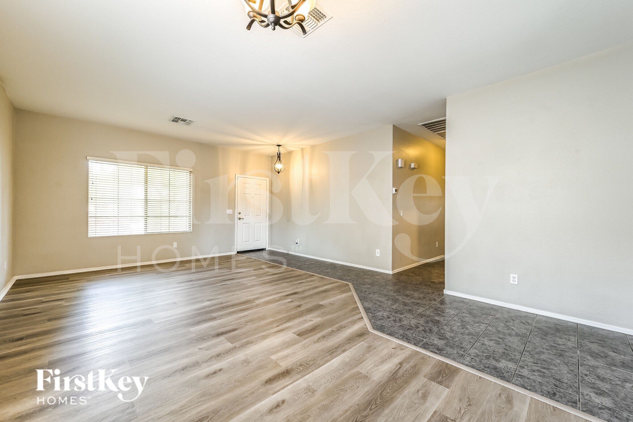 Building Photo - 14251 W Crocus Dr