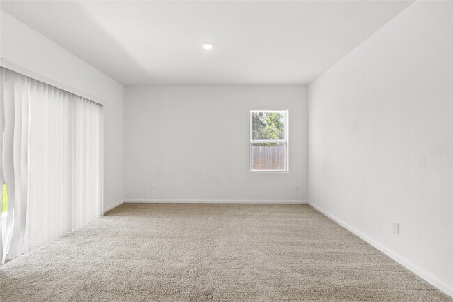 Building Photo - 3602 Admiralty Dr