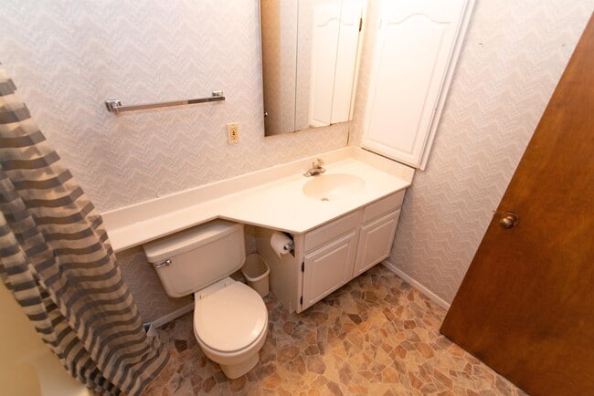 Building Photo - 247 Davis Cup Dr