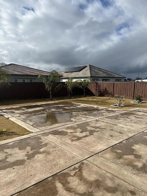 Building Photo - 630 Golden Violet Way